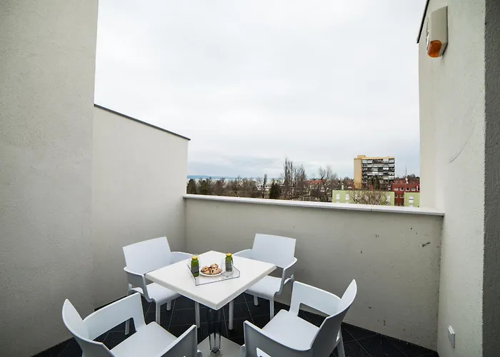 Pr1mo Apartment